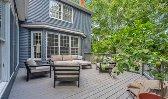 561 Willard Rd, Aurora, OH 44202