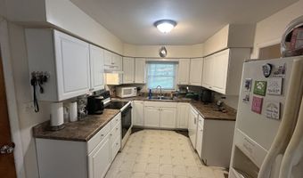 124 Canterbury Ct, Anderson, IN 46012