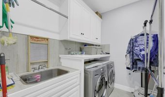 1313 S San Antonio St, Alton, TX 78573