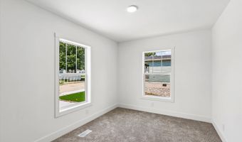7368 NE BERWICK Dr 2, Ankeny, IA 50021