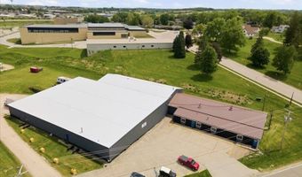 301 Old Dubuque Rd, Anamosa, IA 52205