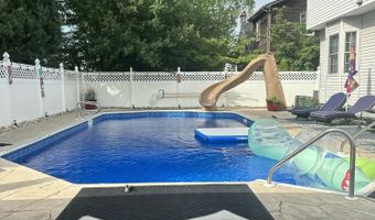 928 Seaman Ave, Beachwood, NJ 08722
