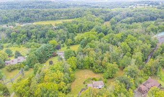 31 Mulford Rd, Andover, NJ 07848