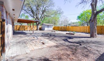 1108 N Woodlawn Dr, Alice, TX 78332
