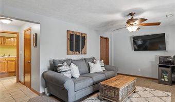 408 Abbyshire Rd, Akron, OH 44319