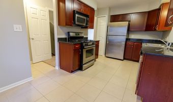 255 Fieldcrest St, Ann Arbor, MI 48103