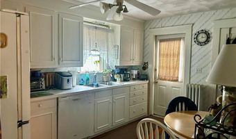 27 Highland St, Cranston, RI 02920