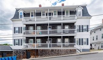68 WINTER St, Lincoln, RI 02838