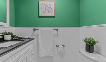 123 Stone Gate Dr, North Kingstown, RI 02852