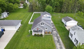 1420 N OWAISSA St, Appleton, WI 54911