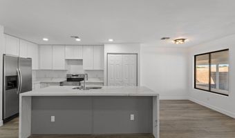14 N KIMBERLY Dr, Casa Grande, AZ 85122
