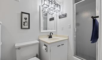 108 12th Ave SW, Altoona, IA 50009