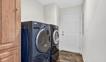 1235 N Mountain Ave 9, Ashland, OR 97520