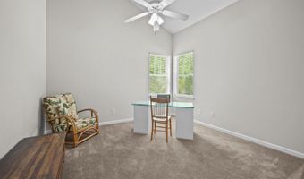 880 PARADISE Ln, Atlantic Beach, FL 32233