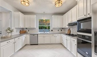 141 E EMERALD Crk, Abita Springs, LA 70420