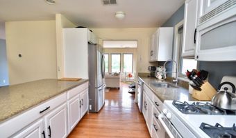 1 Wimbledon Dr 3, Alloway, NJ 07462