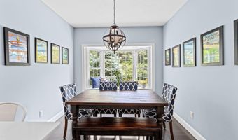 5 Bosuns Ln, Bourne, MA 02532