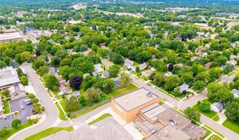 608 School St, Anoka, MN 55303