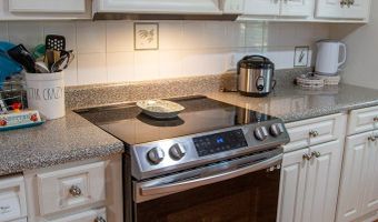 2115 Blackshear Hwy, Baxley, GA 31513