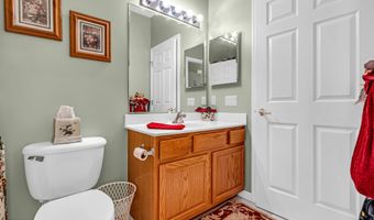 35 Lakeland Dr, Barnegat, NJ 08005