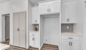 314 Rockers Dr, Baldwin City, KS 66006