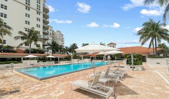 19900 E Country Club Dr 212, Aventura, FL 33180