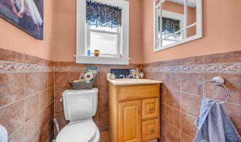 180 Minna Ave, Avenel, NJ 07001