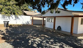237 E Evans Rd, Wofford Heights, CA 93285