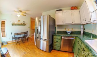 84 Forest Trl, Balsam Grove, NC 28708