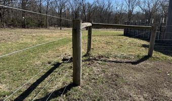 942 N Dade 131, Arcola, MO 65603