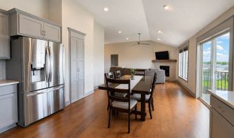 16030 Craig St, Basehor, KS 66007