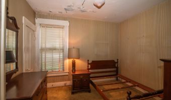 181 Auburn St, Manchester, NH 03103