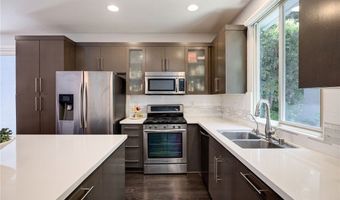 5515 Palm Dr, Hawthorne, CA 90250