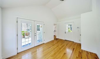 29 Melrose Ave, Barrington, RI 02806