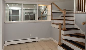 49 Kelseytown Rd, Clinton, CT 06413