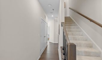 23158 HORSESHOE TRAIL Sq, Brambleton, VA 20148