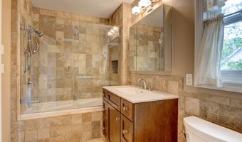 120 Highland Ave, Branford, CT 06405