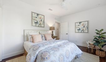 698 BEACH Ave, Atlantic Beach, FL 32233