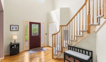 15 Upper Plateau Dr, Alloway, NJ 07462