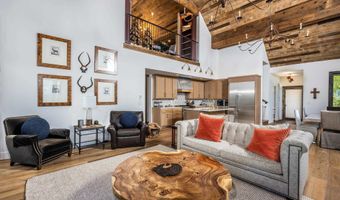 25 Los Alamos Cir, Angel Fire, NM 87710