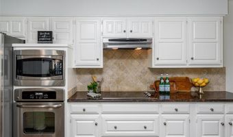 4045 Morman Ln, Addison, TX 75001