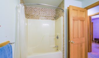 290 Castle Island Rd, Belgrade, ME 04917