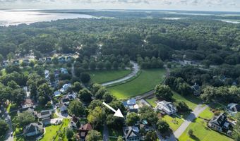 4 Waterbird Dr, Beaufort, SC 29907