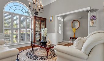 1711 River Pointe Dr, Albany, GA 31707