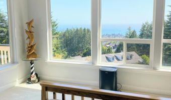 97661 MARINA HEIGHTS Loop, Brookings, OR 97415