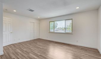 571 Greenbriar Townhouse Way, Las Vegas, NV 89121