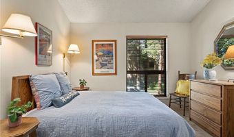 954 Fairway Blvd 4, Incline Village, NV 89451