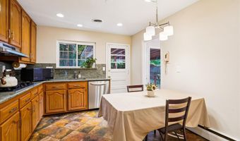 6216 ROCKHURST Rd, Bethesda, MD 20817