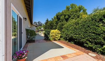2084 Roberts Pl, Escondido, CA 92029