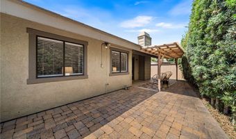 211 E Ponderosa Ln 10, Anaheim, CA 92802